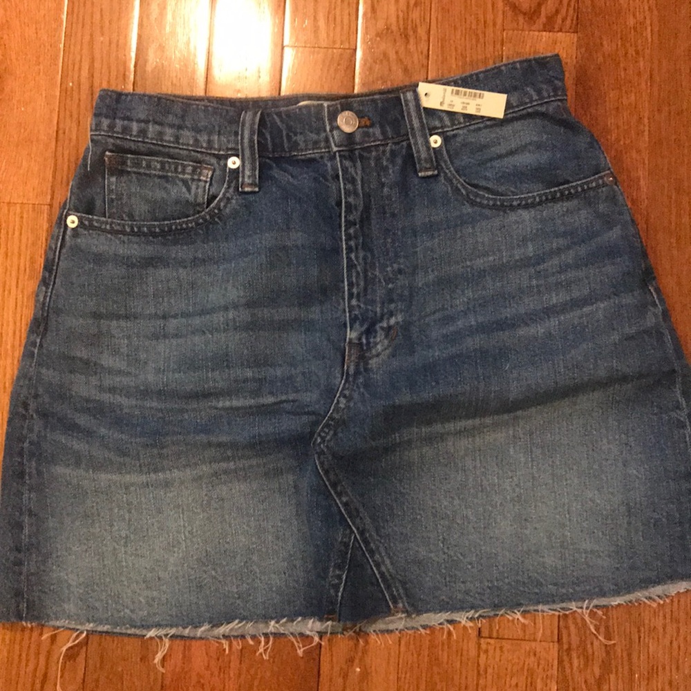 Made well denim skirt